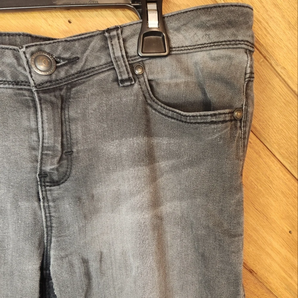 Lauren Conrad LC gray skinny jegging jeans size 6